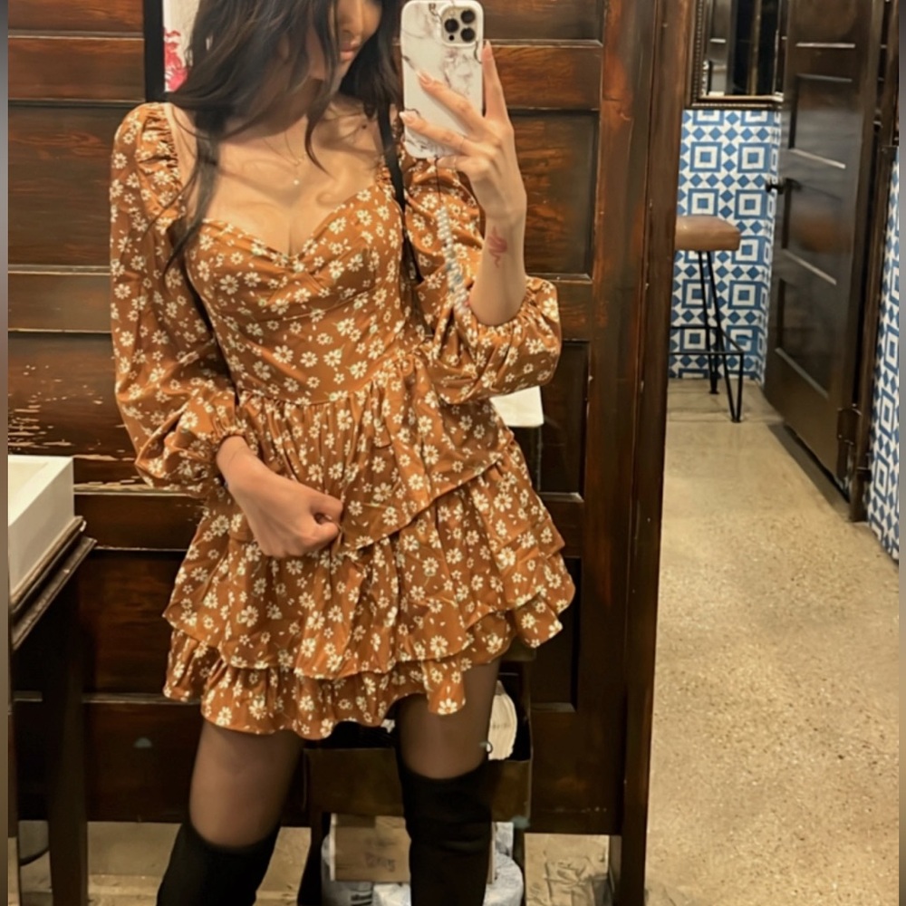 Brown floral mini dress with puffy sleeves